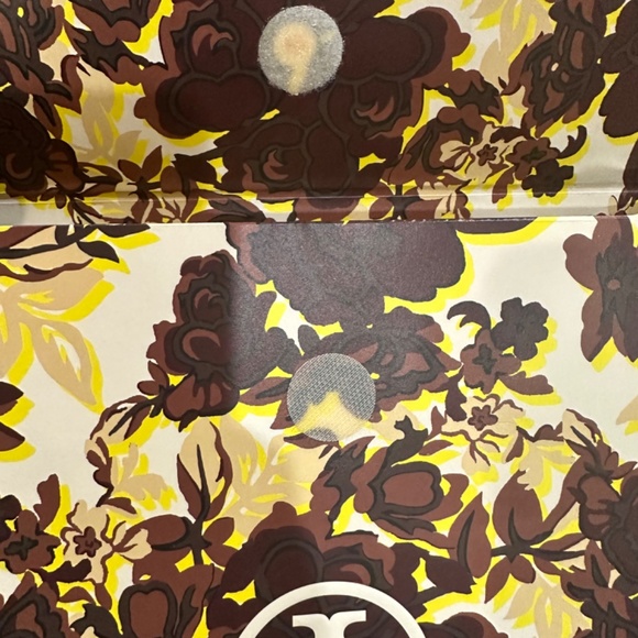 Set of Tory Burch Shopping Bags and Shoe Box!!! - Picture 9 of 10